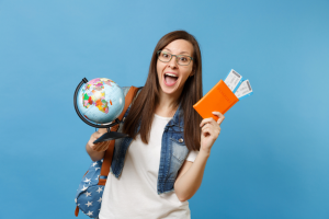 8 Easy Ways to Get a Scholarship for Abroad